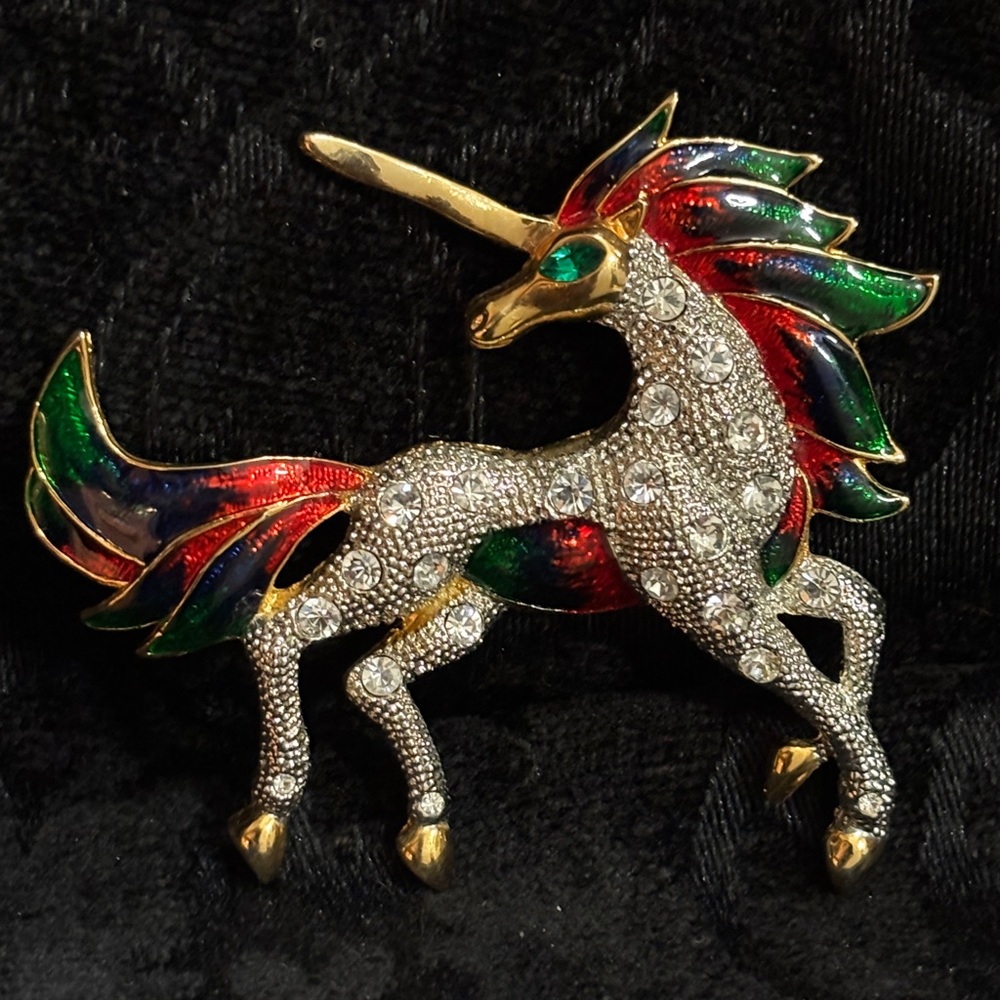 COLORFUL UNICORN BROOCH